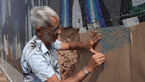 Celso Adolfo é o artista responsável pela restauração do painel