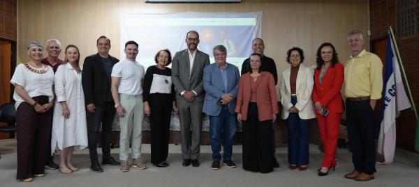 Foto dos gestores que participaram do evento